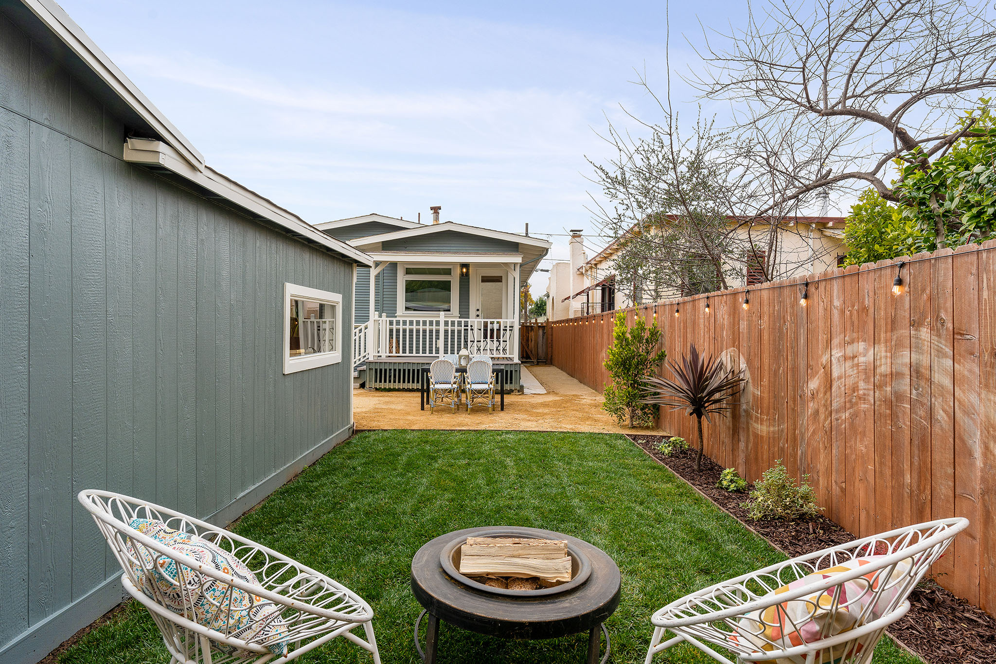 1544 5th St, Alameda, California 94501, 2 Bedrooms Bedrooms, ,1 BathroomBathrooms,Single Family,Active Listings,5th,1295
