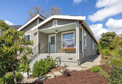1330 E32nd St, Oakland, California 94602, 3 Bedrooms Bedrooms, ,2 BathroomsBathrooms,Single Family,Active Listings,E32nd,1379